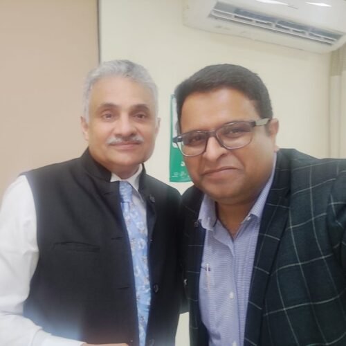 MediGrow Digital - Puran Pandey with Dr.13